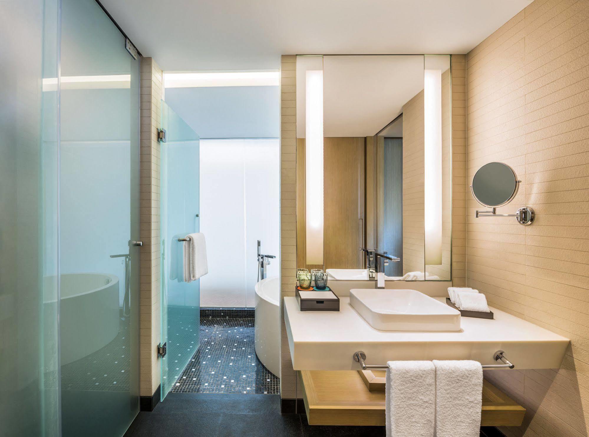 Le Meridien Qingdao West Coast Екстериор снимка